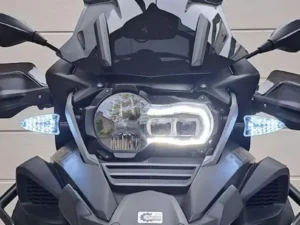 LED indicator multi functional front and triple function rear