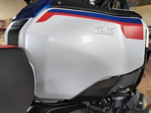 R1300GS-ADV-TANK-WRAPS-RV-M-310004