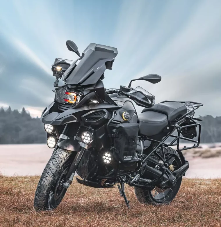 R1200GSA With HPoskam LED emblem indicators